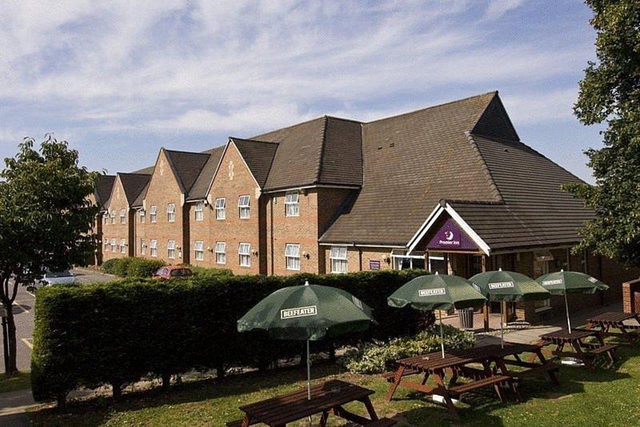 Premier Inn Portsmouth North Harbour Bagian luar foto
